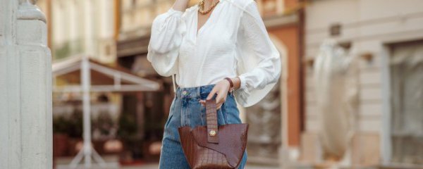 皮包里面怎么清洗