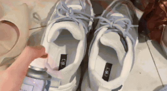 鞋子本来不臭洗完发臭原因