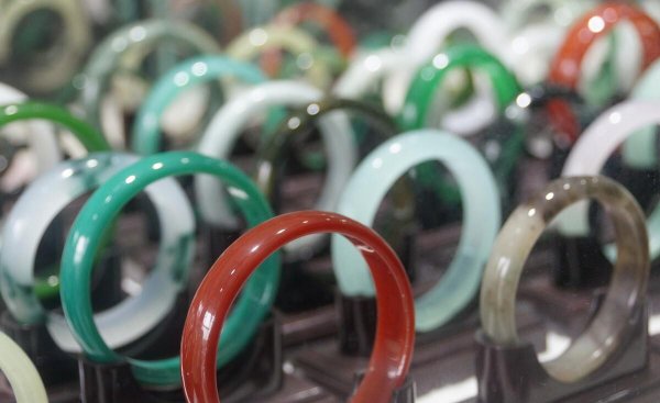 中秋除了送月饼还能送什么给客户