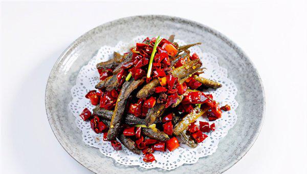 养殖泥鳅一亩赚多少钱