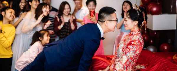 梦到别人结婚是什么意思