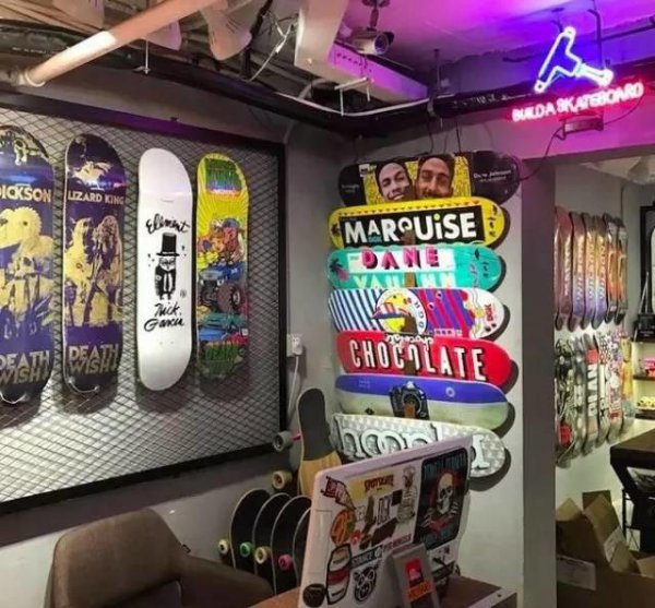 滑板初学者怎么选滑板品牌