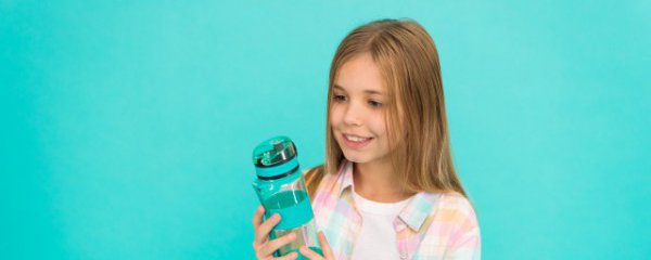 村书记水杯刻字写啥