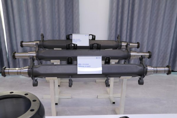 车轴是车的哪个部位图解