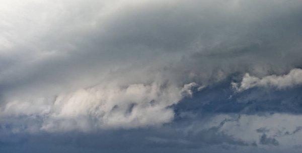 地中海气候成因