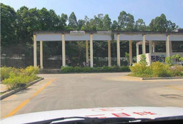 学车科二倒车入库技巧教程