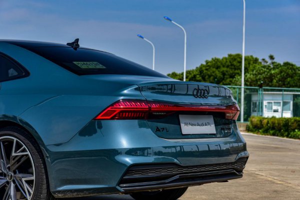 奥迪a7和a7l区别有什么