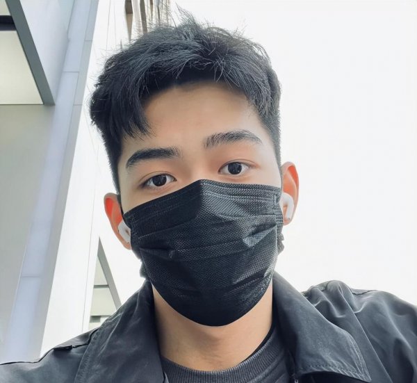 2023最火男士短发超