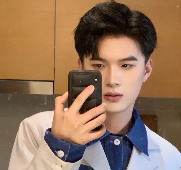 2023最火男士短发超