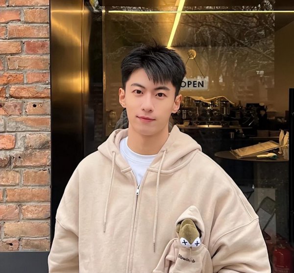 2023最火男士短发超