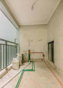 装修房子水管走顶好还是走地好 室内家装水管怎么走标准