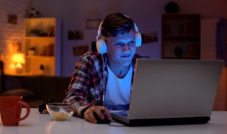 如何清理电脑灰尘 清理电脑灰尘的方法