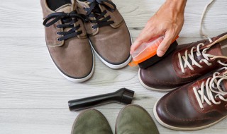 磨砂皮鞋怎么清洗油污 如何给磨砂皮鞋去油渍