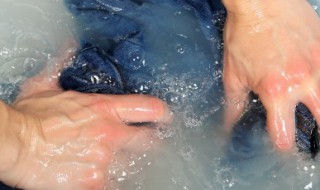 羊绒衣服能水洗吗 羊绒衣服能用水洗吗