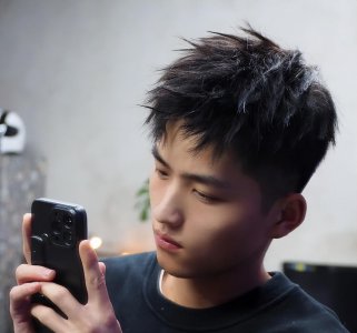 2023最火男士短发超 最热门的男生时尚发型大盘点