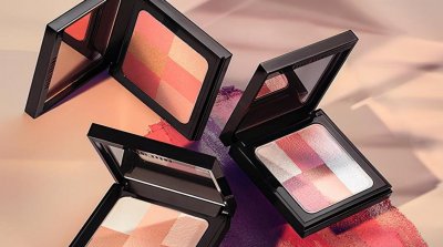 腮红和散粉哪个先用比较好 腮红过期能否继续使用