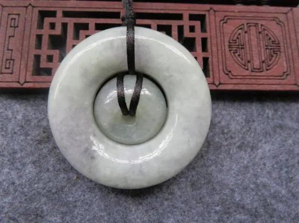 最不好的翡翠什么样子