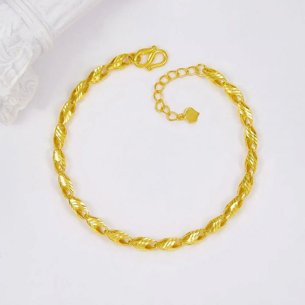 黄金手链戴左手还是右手女