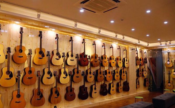 初学吉他买什么吉他好性价比比较高