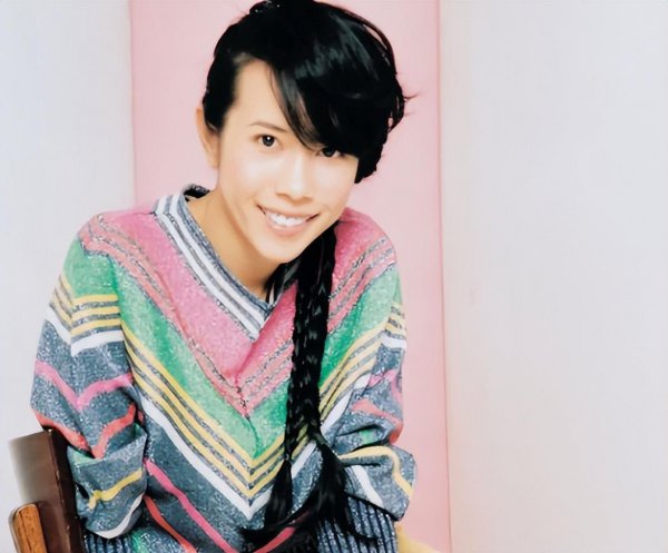 莫文蔚是哪国混血