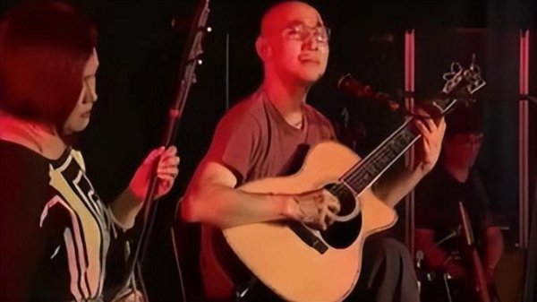 歌手卢冠廷个人资料