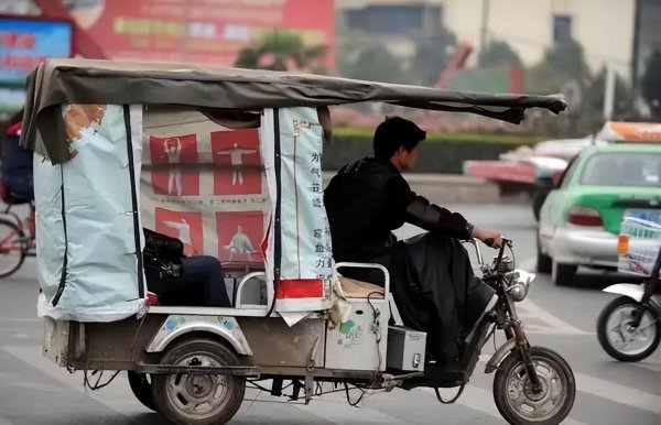 哪些电动车不用驾照可上路