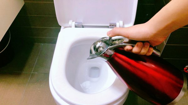 马桶抽水力不足怎么办