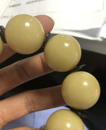 白玉菩提根盘多久变红