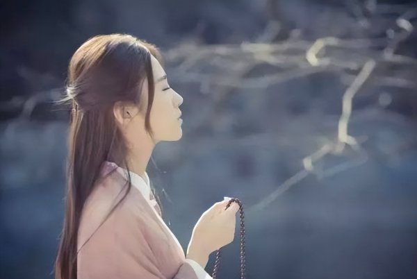 当一个人对你的态度变冷淡了