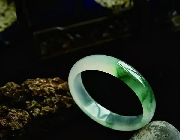 种水翡翠是什么意思