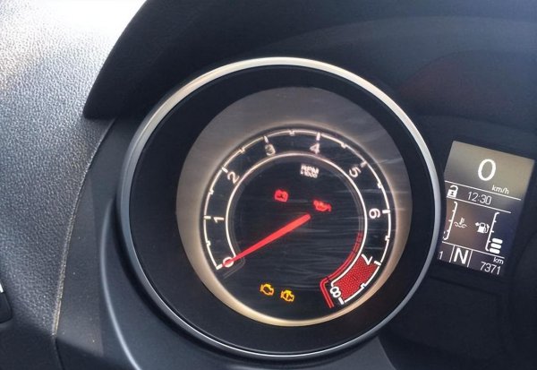 汽车没有电了打不着火怎么办