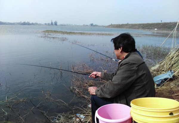 水库钓鱼选位置的诀窍和方法