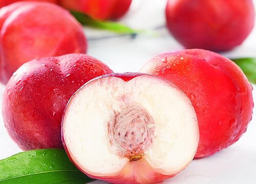 油桃里面发黑怎么回事