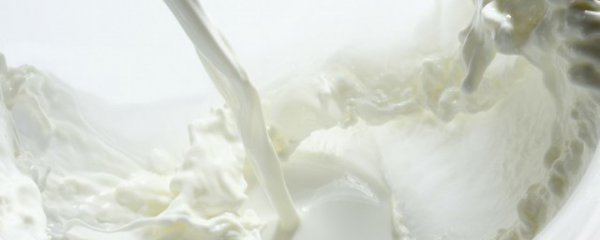 头孢可以和牛奶一起吃吗