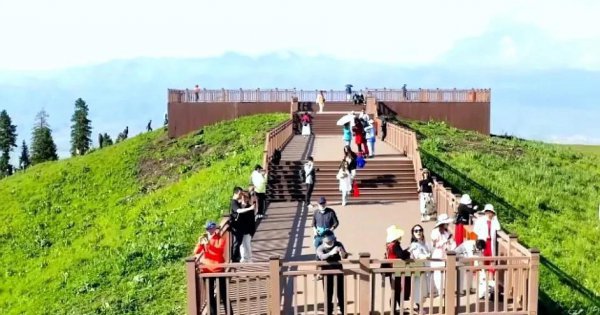 那拉提草原几月份去最合适