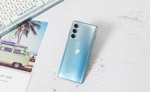 手机led和lcd屏幕哪个好