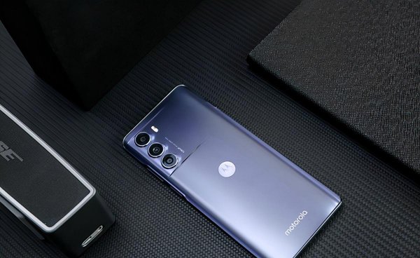 手机led和lcd屏幕哪个好