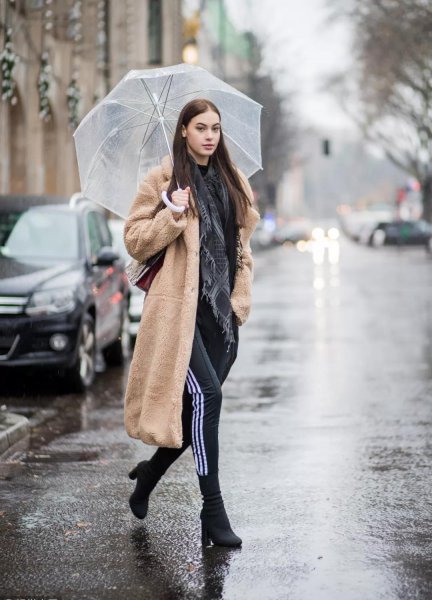 运动裤搭配什么鞋子比较好