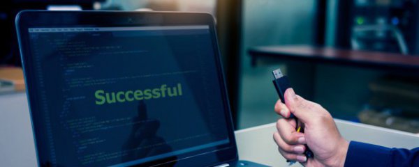 怎么清理电脑的灰尘