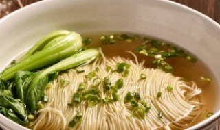 梦见了吃面条什么意思 梦见了吃面条有什么预示吗