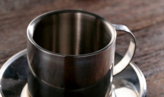 送老师杯子刻字刻什么好呢 送老师杯子刻字刻哪些好呢