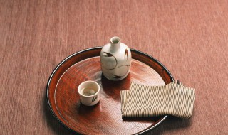 鉴定白酒最简单的方法是什么 怎样鉴定白酒