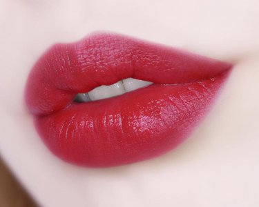 一支口红可以用多久 口红的有效期一般是多长时间