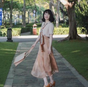 杏色的最佳搭配颜色 杏色上衣配什么颜色下装好看