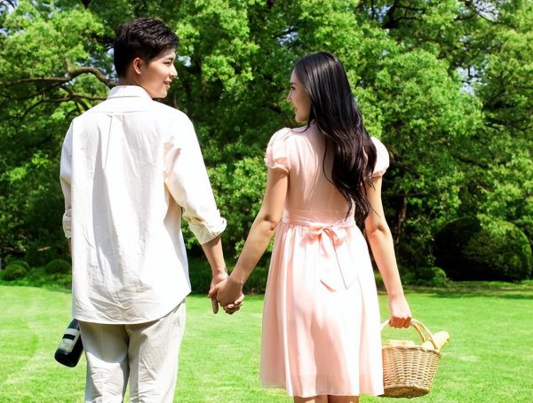 没感情的婚姻应该怎么过