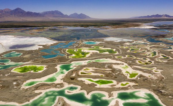 翡翠湖在哪里有什么特点