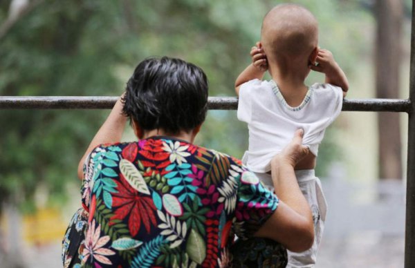 婆婆抢占宝宝的心理