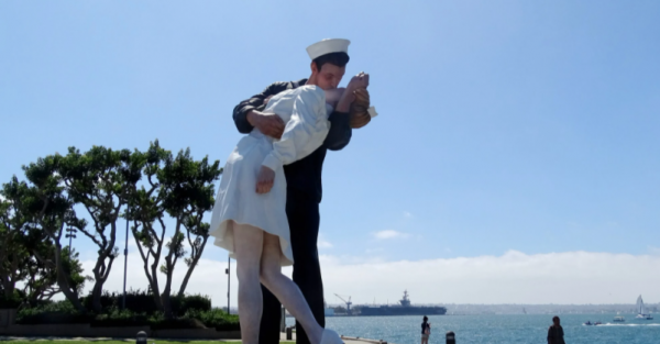 国际接吻日是哪一天