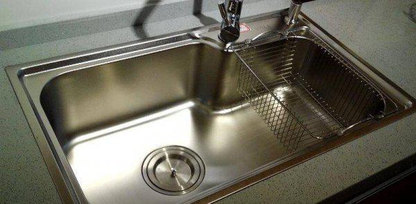 厨房用单水槽好还是双水槽好