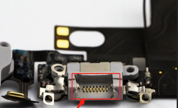 苹果12充电充不进去怎么回事